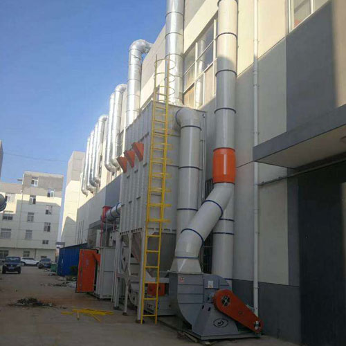 武漢廢氣處理設(shè)備的“活性炭”多久更換一次？吸附飽和點(diǎn)如何通過(guò)壓差監(jiān)測(cè)判斷？